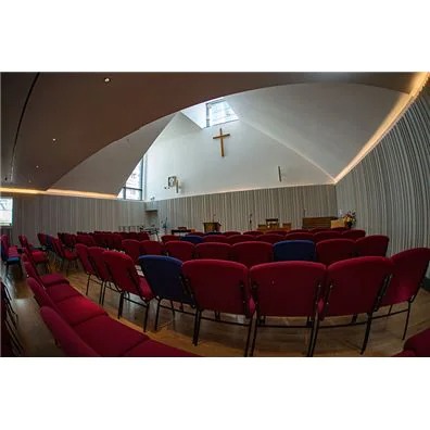 Crossway基督教中心用德扑之星将人们聚集在一起